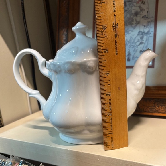Godinger & Company White Teapot with Rose Border - Picture 9 of 9